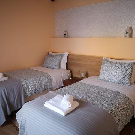 Feather House Sao Bartolomeu dos Galegos e Moledo ภายนอก รูปภาพ