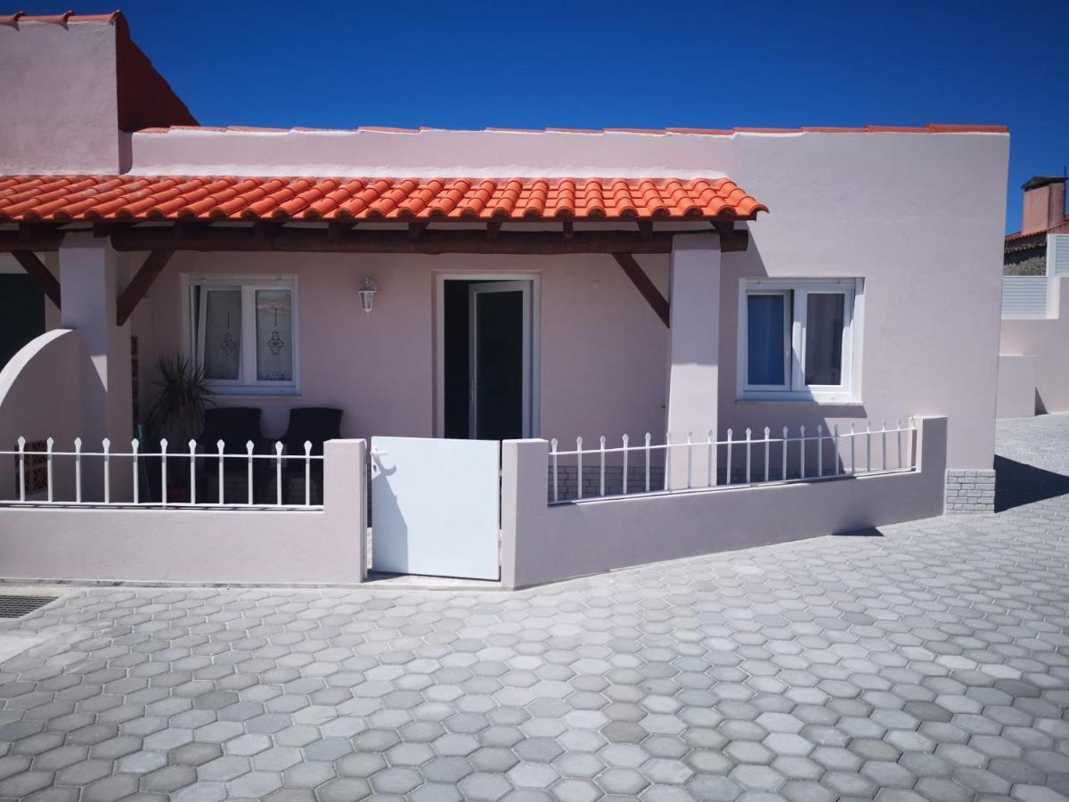 Feather House Sao Bartolomeu dos Galegos e Moledo ภายนอก รูปภาพ