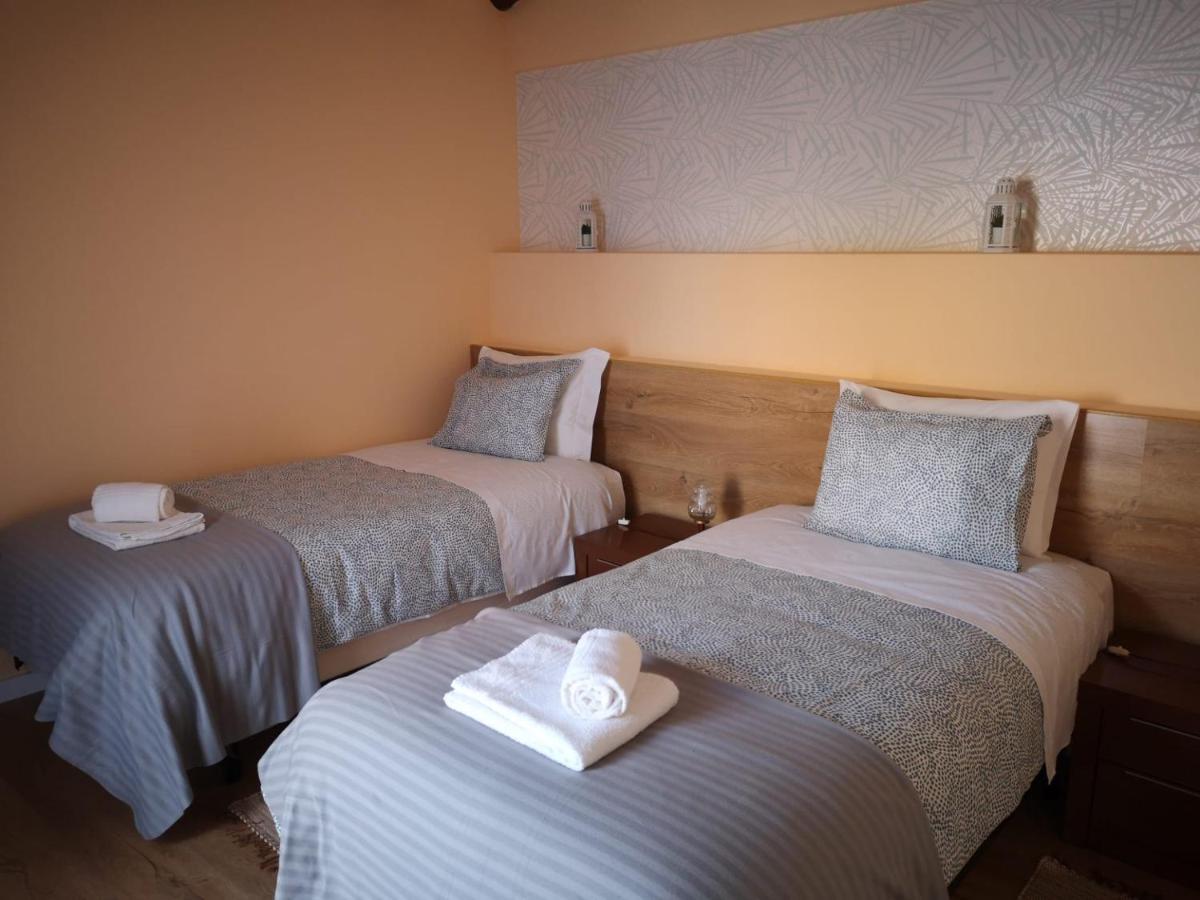 Feather House Sao Bartolomeu dos Galegos e Moledo ภายนอก รูปภาพ