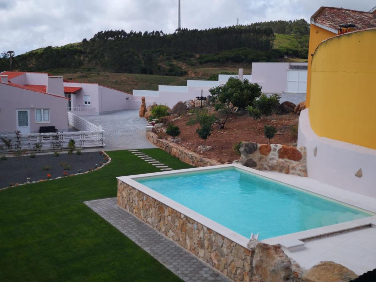Feather House Sao Bartolomeu dos Galegos e Moledo ภายนอก รูปภาพ