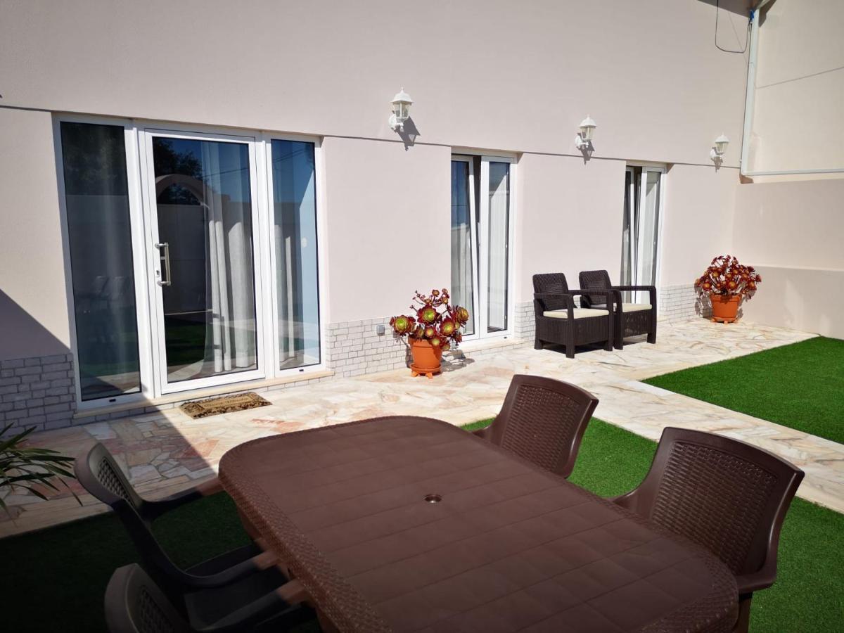 Feather House Sao Bartolomeu dos Galegos e Moledo ภายนอก รูปภาพ