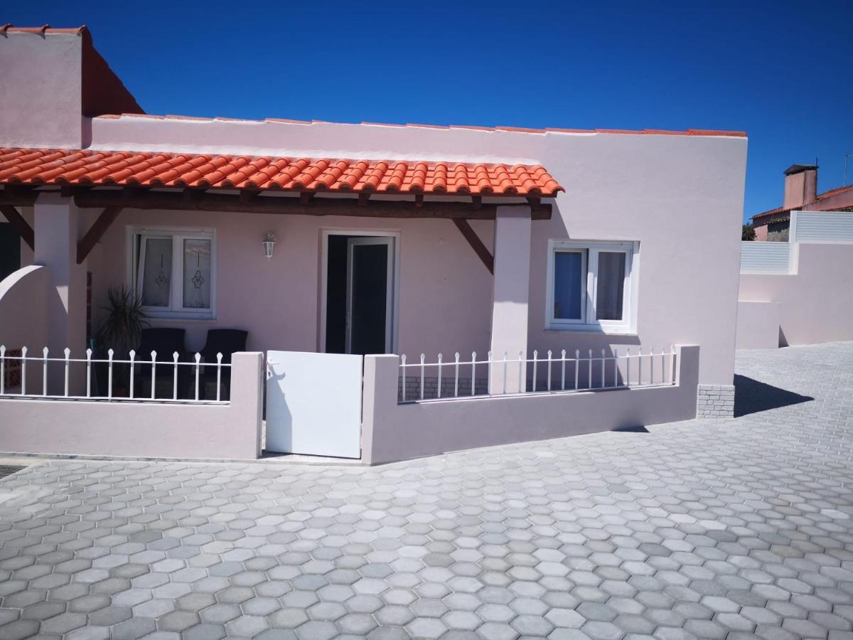 Feather House Sao Bartolomeu dos Galegos e Moledo ภายนอก รูปภาพ
