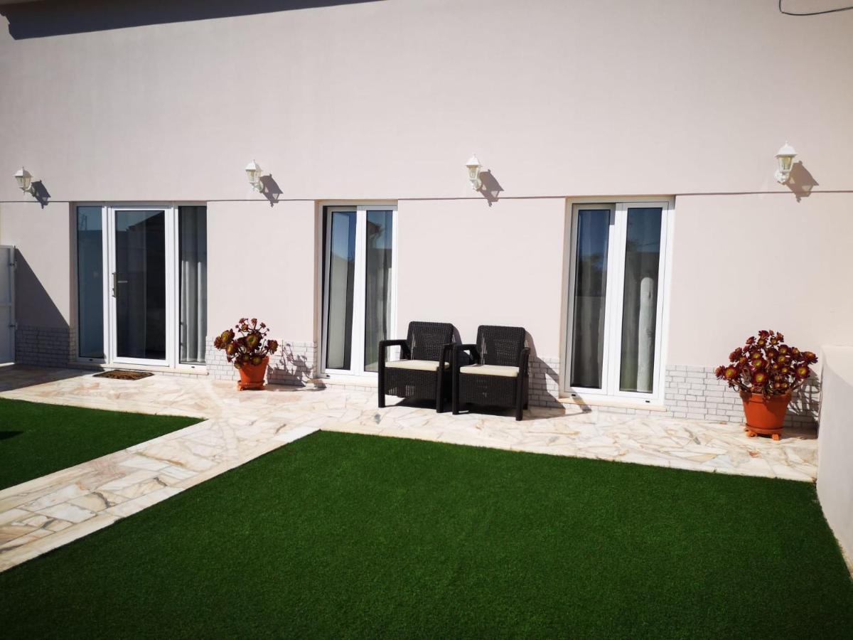 Feather House Sao Bartolomeu dos Galegos e Moledo ภายนอก รูปภาพ